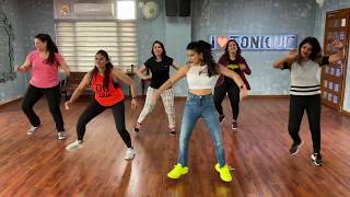 KUDI NU NACHNE DE  EASY DANCE FITNESS CHOREO  MANISHA NOWLAKHA [upl. by Ennirroc]